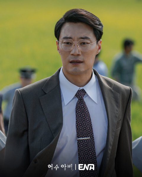 Lee Hee Joon di The Scarecrow (sumber: ENA)