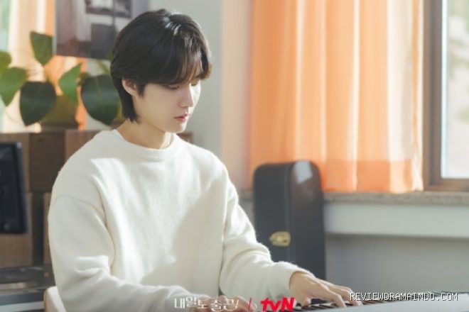 Choi Kyung Hoon (sumber: tvN) Choi Kyung Hoon (sumber: tvN)