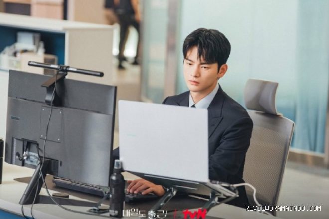 Seo In Guk (sumber: tvN) Seo In Guk (sumber: tvN)
