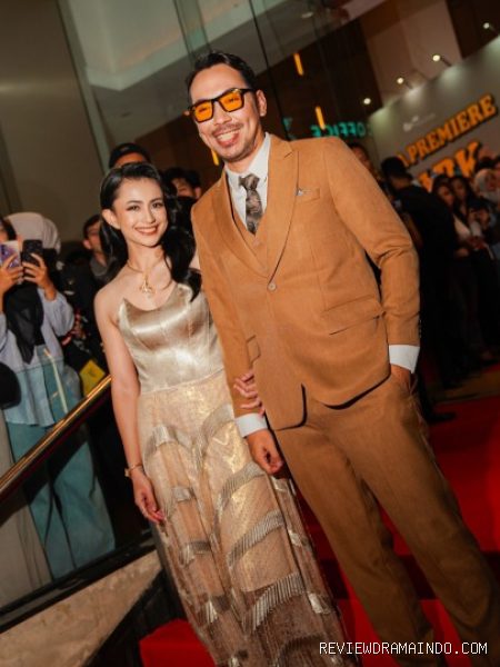 Sintya Marisca, Iskak Khivano di Gala Premiere Cinta Lama Babak Kedua (sumber: @rffvck/Instagram)