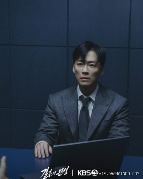 Namkoong Min (sumber:KBS2) Namkoong Min (sumber:KBS2)