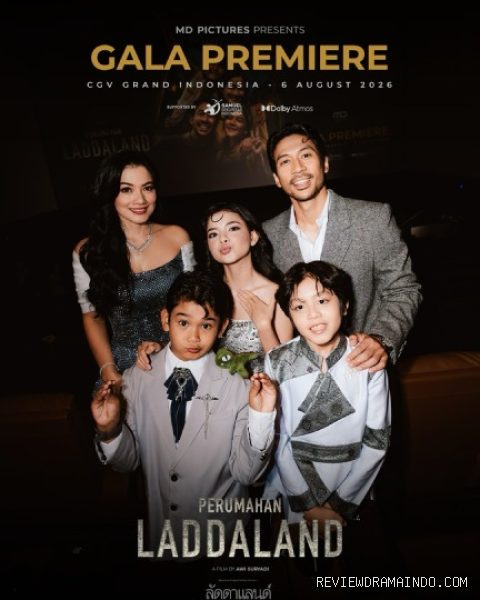 Pemeran Perumahan Laddaland di acara Gala Premiere di CGV GI (sumber: MD Pictures) Pemeran Perumahan Laddaland di acara Gala Premiere di CGV GI (sumber: MD Pictures)